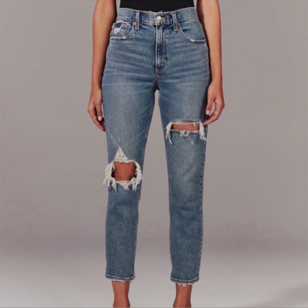 Abercrombie & Fitch high rise mom jeans 4R